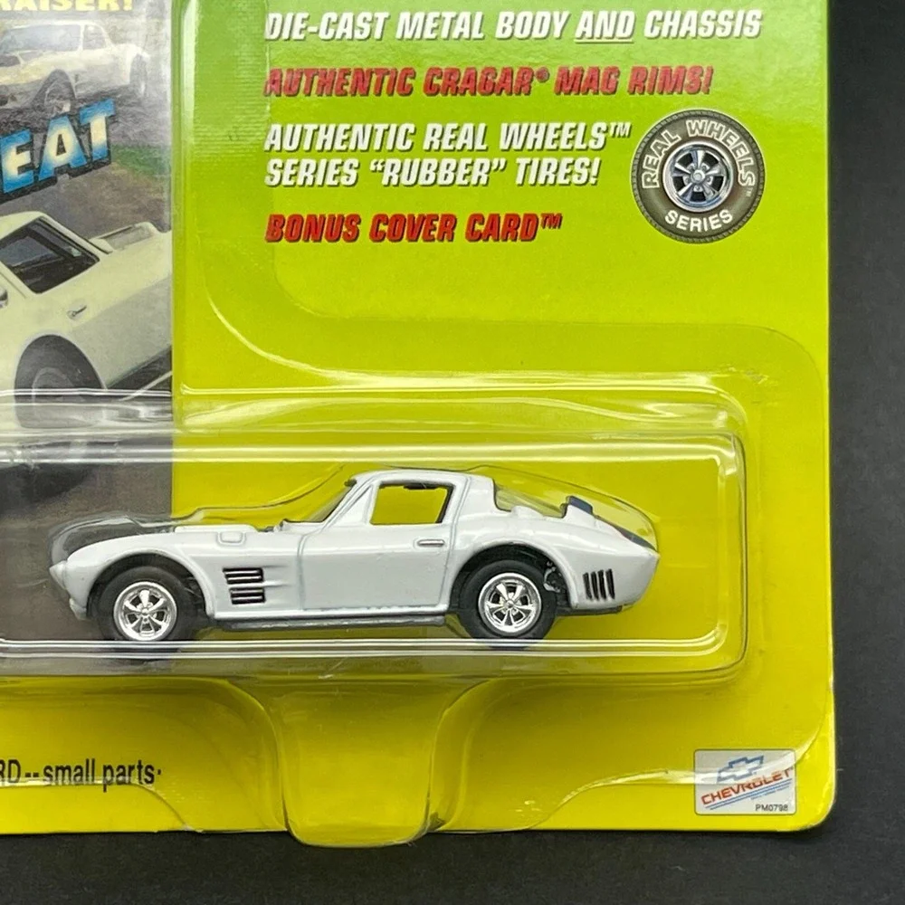 Johnny Lightning Super Chevy 1963 '63 Chevrolet Corvette Grand‎ Sport Car 1/64